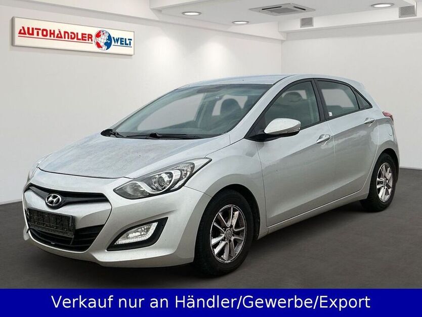 i30