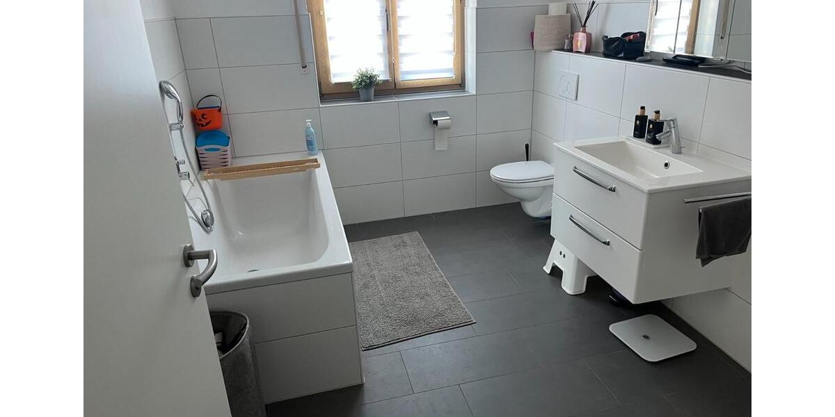 Etagenwohnung Bergrheinfeld - 3 Zimmer, 90 m&sup2;, 650&euro; | Angebot:26267670