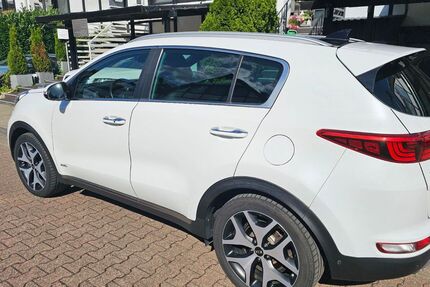 Kia Sportage 130.000 km 16.499 € Willich 47877