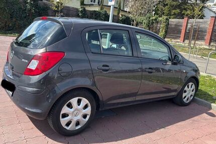 Opel Corsa 208.000 km 2.900 &euro; Winnenden 71364