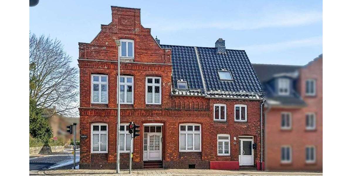 Einfamilienhaus Husum - 8 Zimmer, 210 m&sup2;, 449.000&euro; | Angebot:25245344