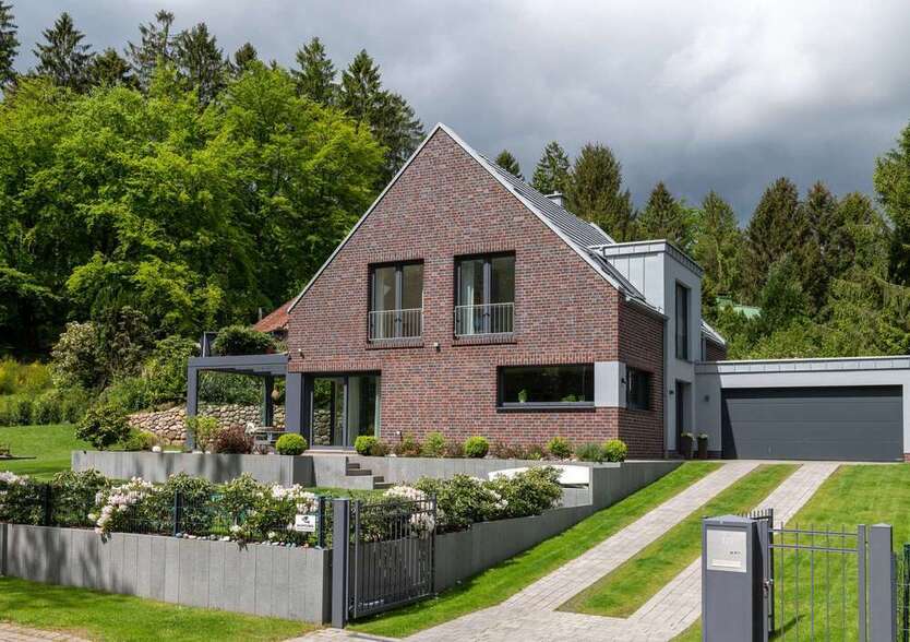 Haus zum Kaufen in Bendestorf 1.598.000 € 188 m²