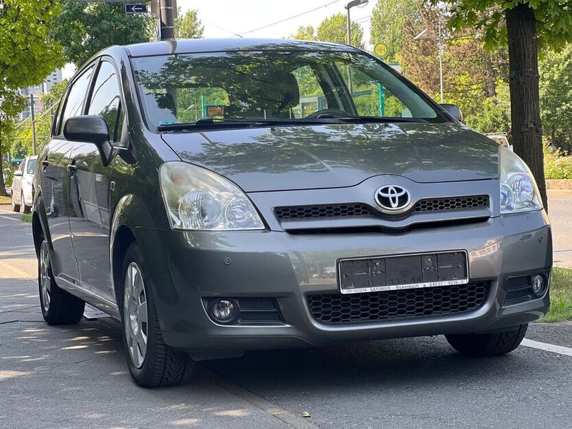 Corolla Verso