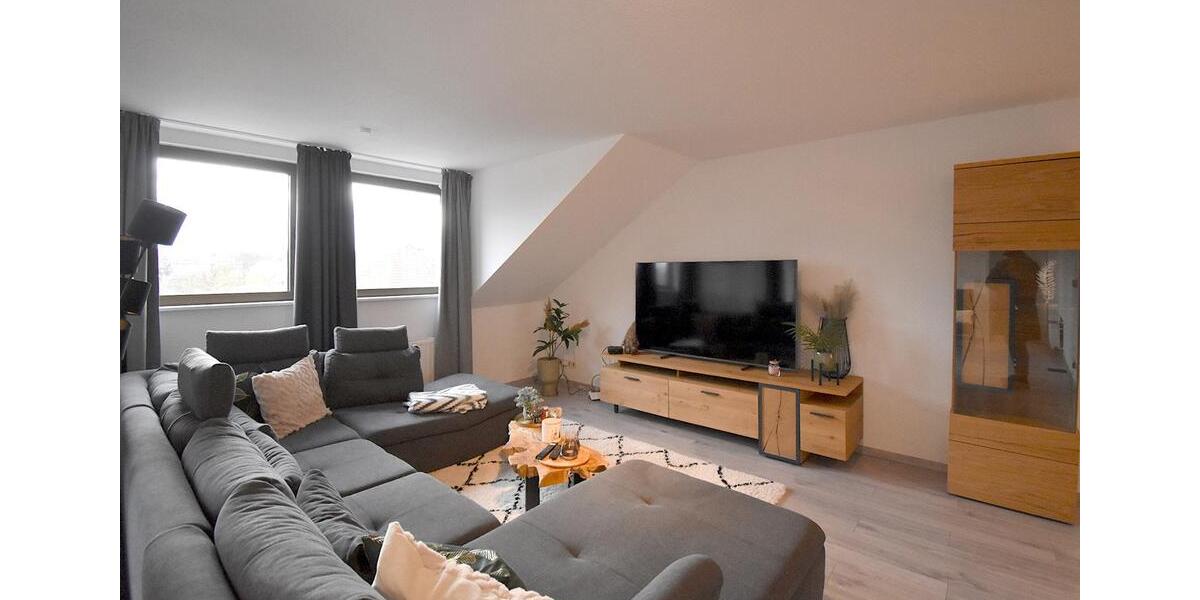 Dachgeschoßwohnung Rheinbach - 2 Zimmer, 93 m&sup2;, 840&euro; | Angebot:25377629
