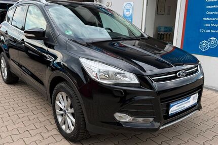 Ford Kuga 185.454 km 10.999 &euro; Jade 26349