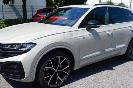 VW Touareg 17.900 km 82.490 &euro; Bönen 59199