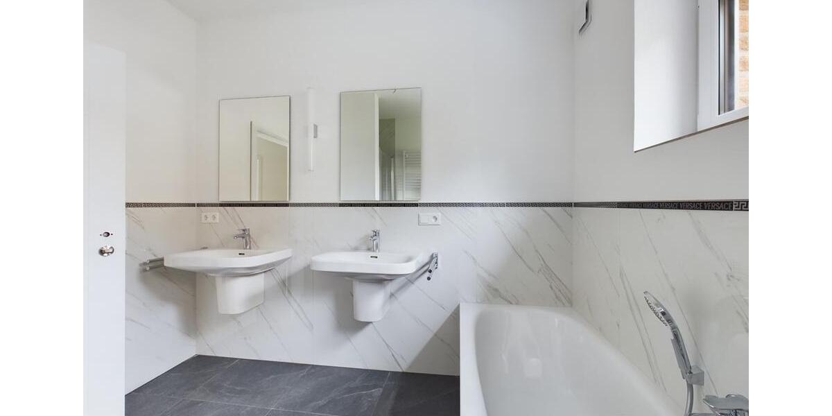 Reihenhaus Oldenburg Kreyenbrück - 4 Zimmer, 135 m&sup2;, 1.550&euro; | Angebot:26291541