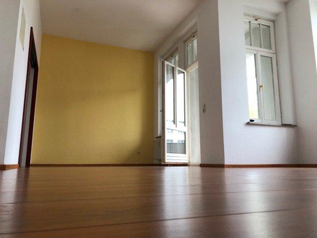Etagenwohnung Plauen - 2 Zimmer, 68 m&sup2;, 299&euro; | Angebot:26669942