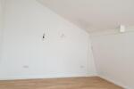 Dachgeschoßwohnung Frankfurt am Main Unterliederbach - 3.5 Zimmer, 74 m&sup2;, 1.240&euro; | Angebot:26611209