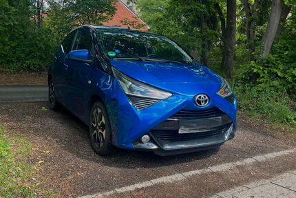 Toyota Aygo (X) 104.000 km 8.200 &euro; Hamburg 22419