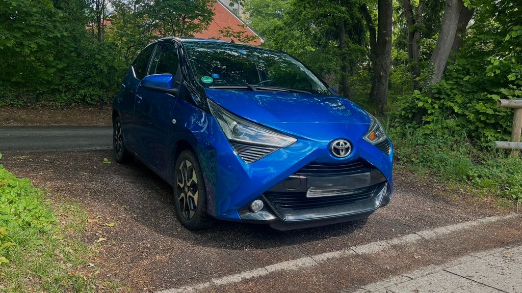 Toyota Aygo (X) 104.000 km 8.600 &euro; Hamburg 22419