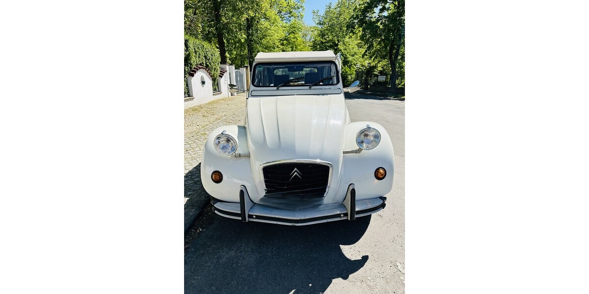 Citroen 2 CV 68.000 km 15.500 &euro; Berlin 10178