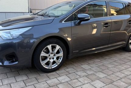 Toyota Avensis 194.200 km 7.800 &euro; Langenneufnach bei Augsburg 86863