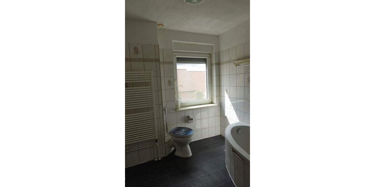 Mehrfamilienhaus, Wohnhaus Neißemünde Coschen - 8 Zimmer, 185 m&sup2;, 180.000&euro; | Angebot:25783185