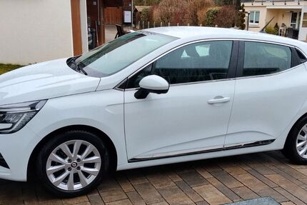 Renault Clio 38.500 km 12.990 &euro; Feldkirchen Westerham 83620