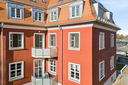 Zentral Wohnen mit Geschichte & Komfort in großzügiger 4 Raum Wohnung 4 zimmer