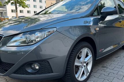 Seat Ibiza 293.000 km 2.700 &euro; München 80687
