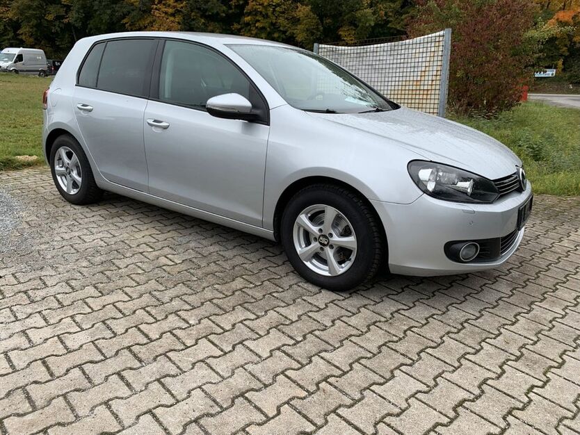 VW Golf 146.000 km 7.200 € Freyung 94078