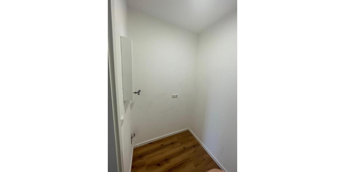 Etagenwohnung Linden - 2 Zimmer, 58 m&sup2;, 990&euro; | Angebot:26136927