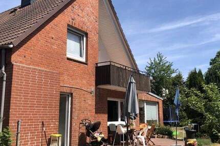 Preetz - für die Familie: Doppelhaushälfte mit Garten 5 zimmer