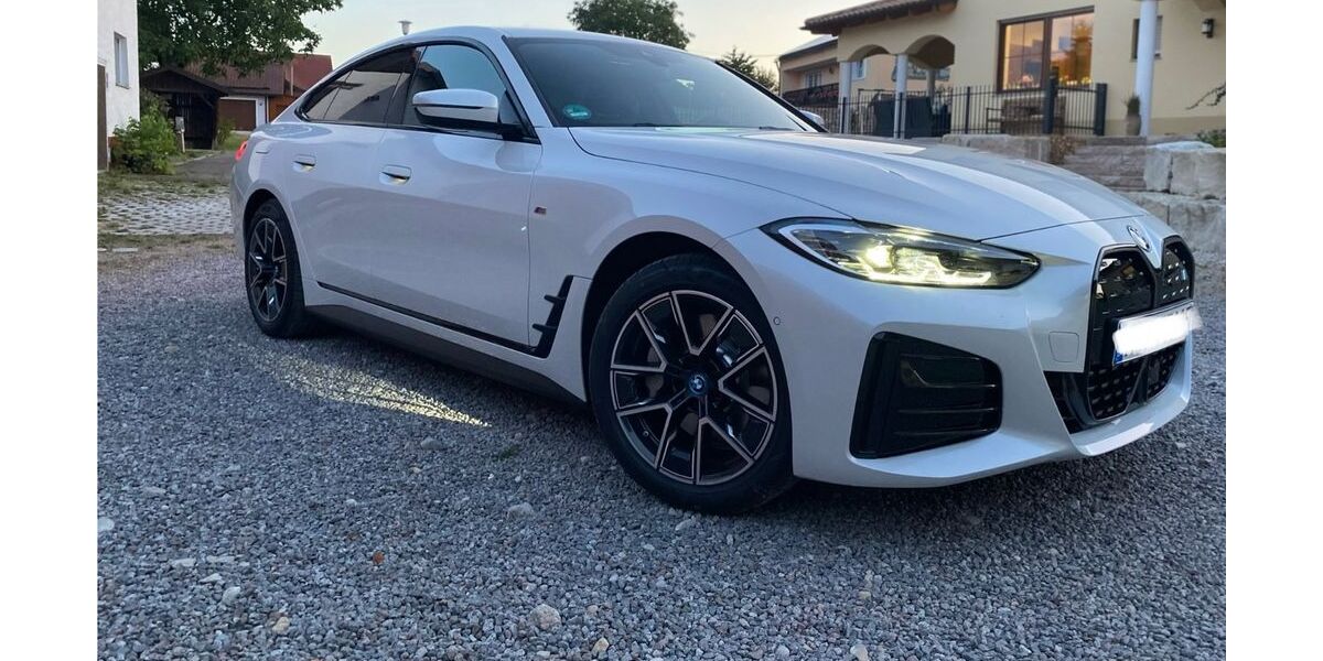 BMW i4 33.400 km 36.900 &euro; Regenstauf 93128