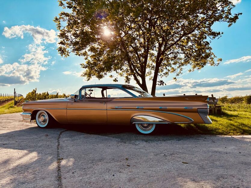 Pontiac Bonneville 170.000 km 48.000 € Jugenheim 55270