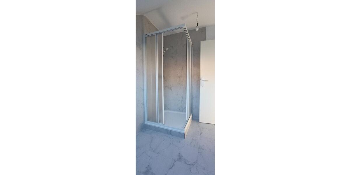 Dachgeschoßwohnung Schriesheim - 2.5 Zimmer, 73 m&sup2;, 940&euro; | Angebot:25311201