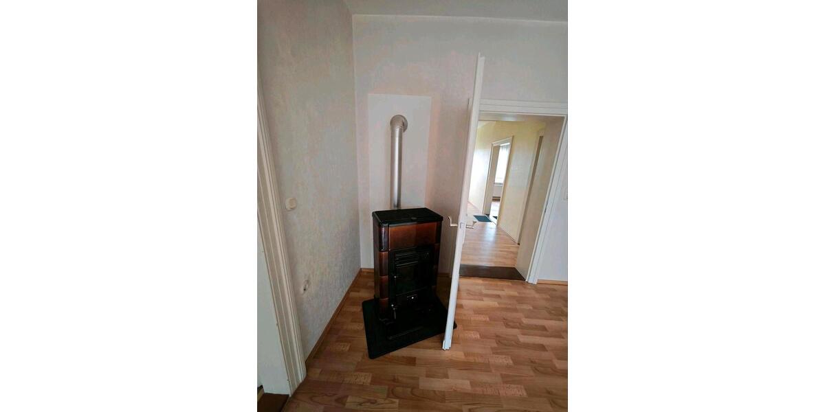Erdgeschoßwohnung Ilsede - 4 Zimmer, 90 m&sup2;, 850&euro; | Angebot:26348017
