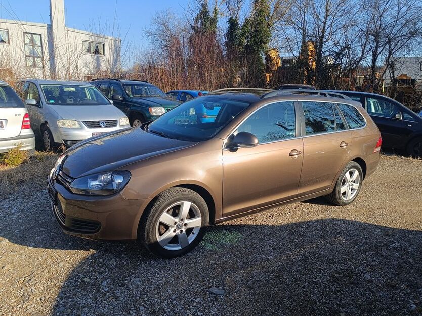 VW Golf 107.400 km 7.333 € Emmering 82275