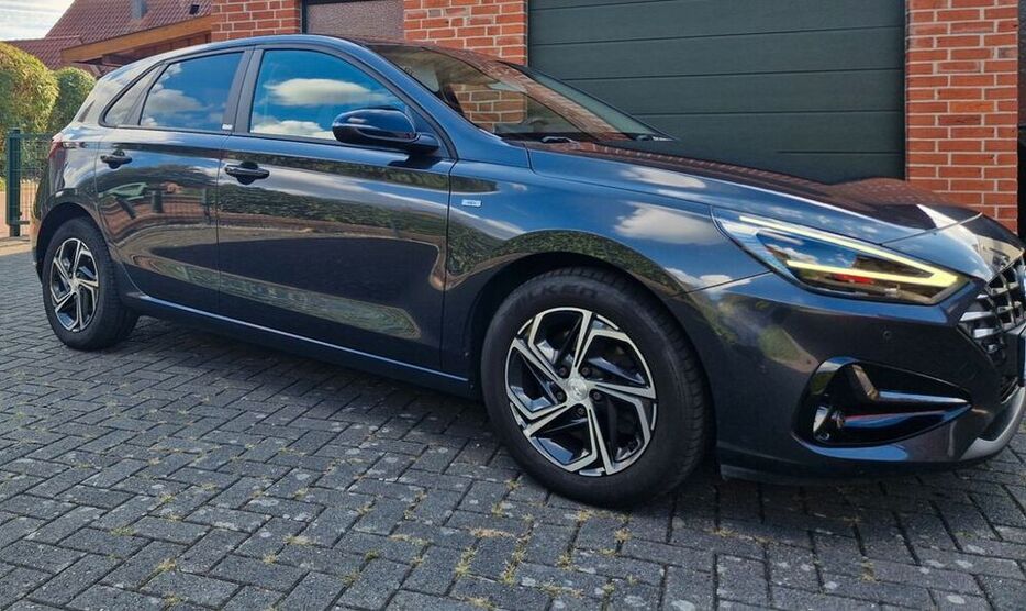 i30