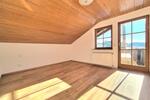 Dachgeschoßwohnung Rinchnach - 3 Zimmer, 75 m&sup2;, 119.000&euro; | Angebot:26502327