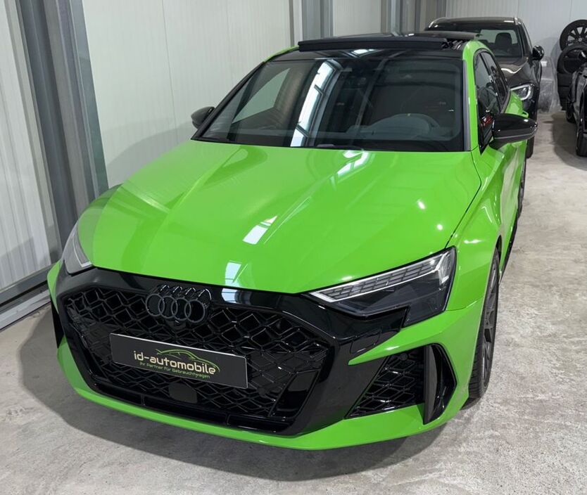 Audi RS3 9.999 km 69.899 € Bad Segeberg 23795