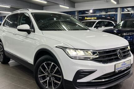 VW Tiguan 105.280 km 24.700 &euro; Werl 59457