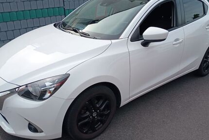 Mazda 2 59.000 km 12.880 &euro; Koblenz 56070