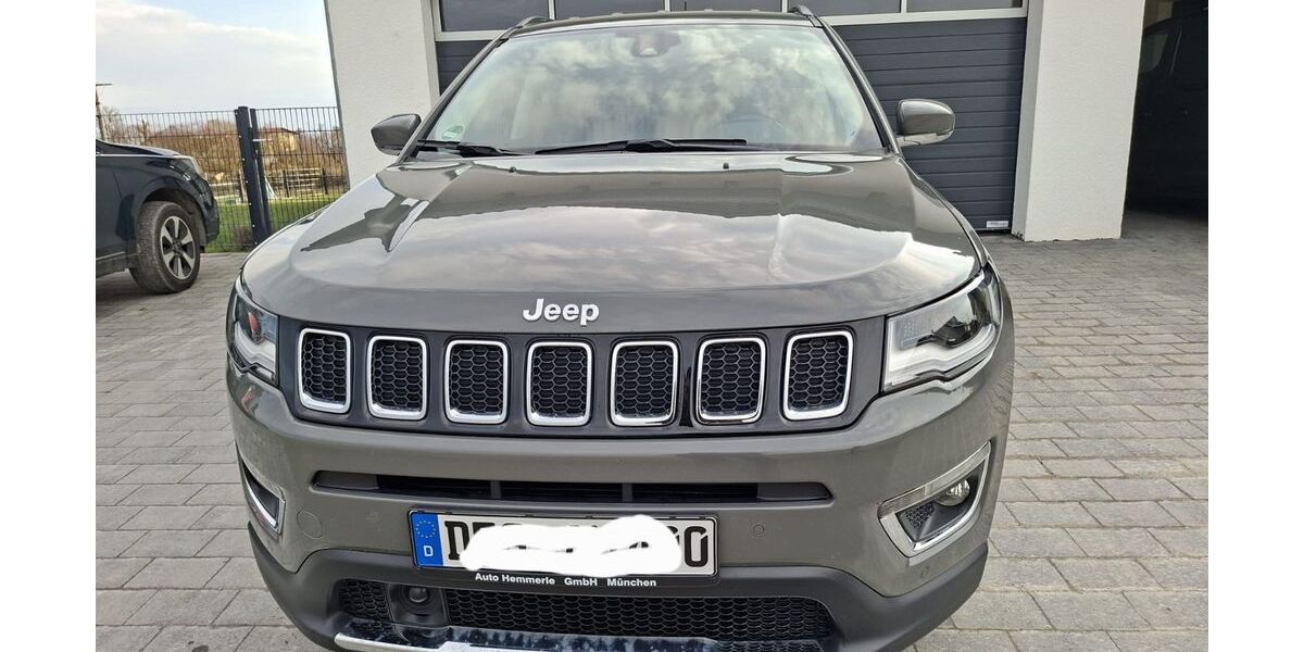 Jeep Compass 51.500 km 16.900 &euro; Niederalteich 94557