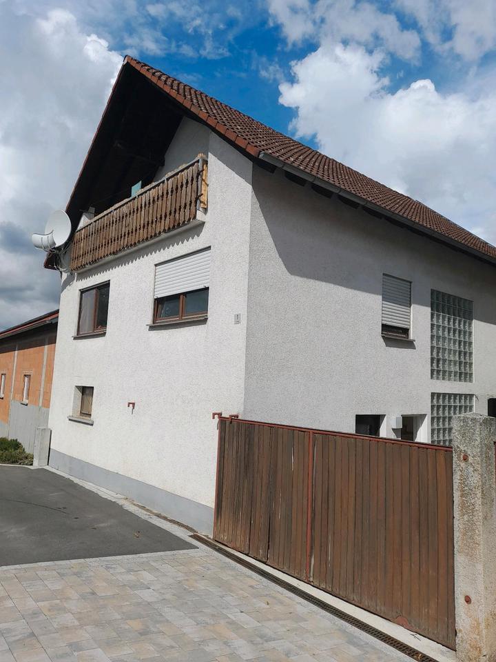 Bezahlbares Einfamilienhaus in Bad Königshofen