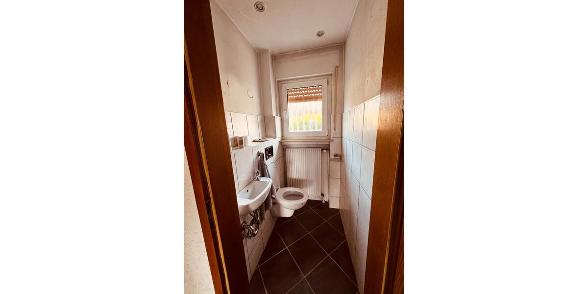 Einfamilienhaus Büdingen - 8 Zimmer, 178 m&sup2;, 395.000&euro; | Angebot:26612295