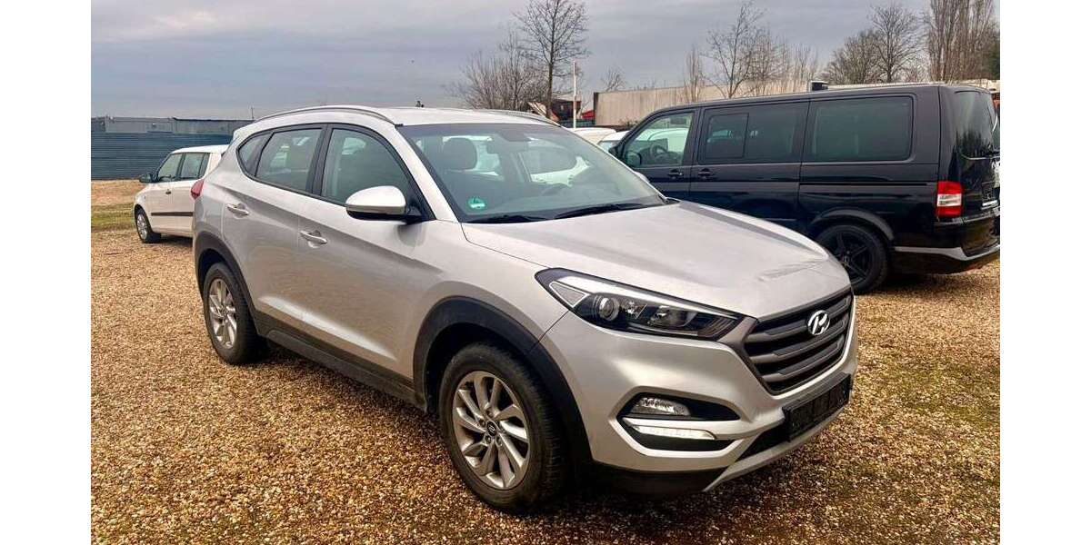 Hyundai TUCSON 128.000 km 13.999 &euro; Köln 51109