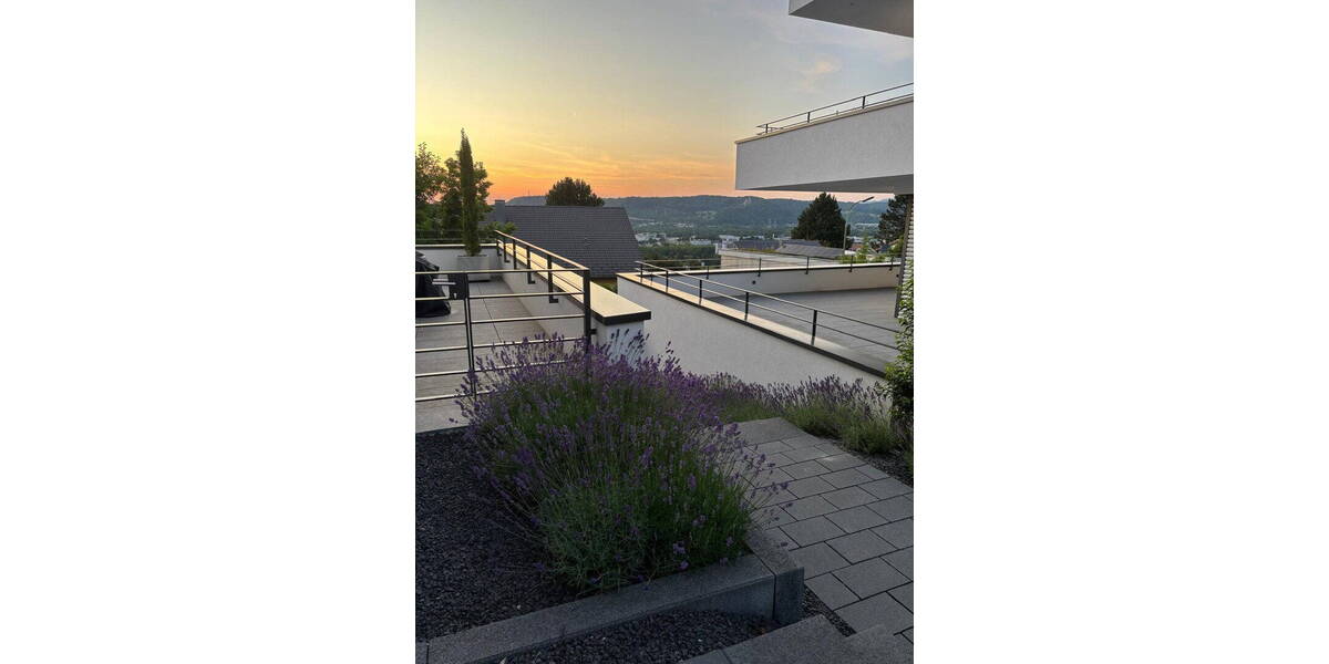 Etagenwohnung Lörrach - 3 Zimmer, 169 m&sup2;, 1.350.000&euro; | Angebot:26123713