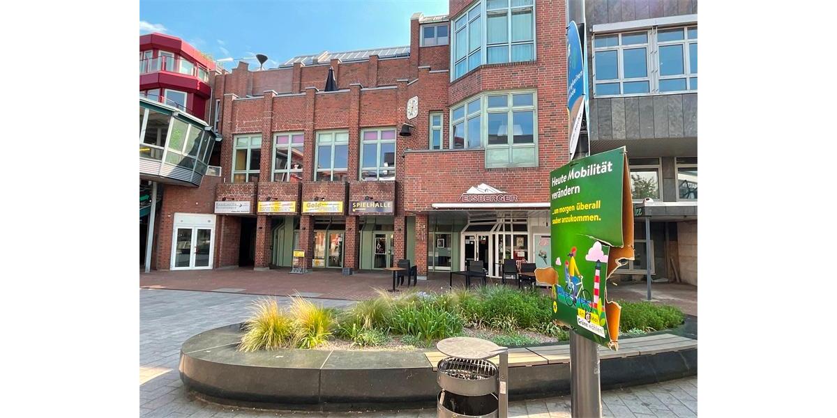 Laden-Bürofläche, ca. 117 m², in zweiter Reihe der Markttwiete in Bad Schwartau zimmer