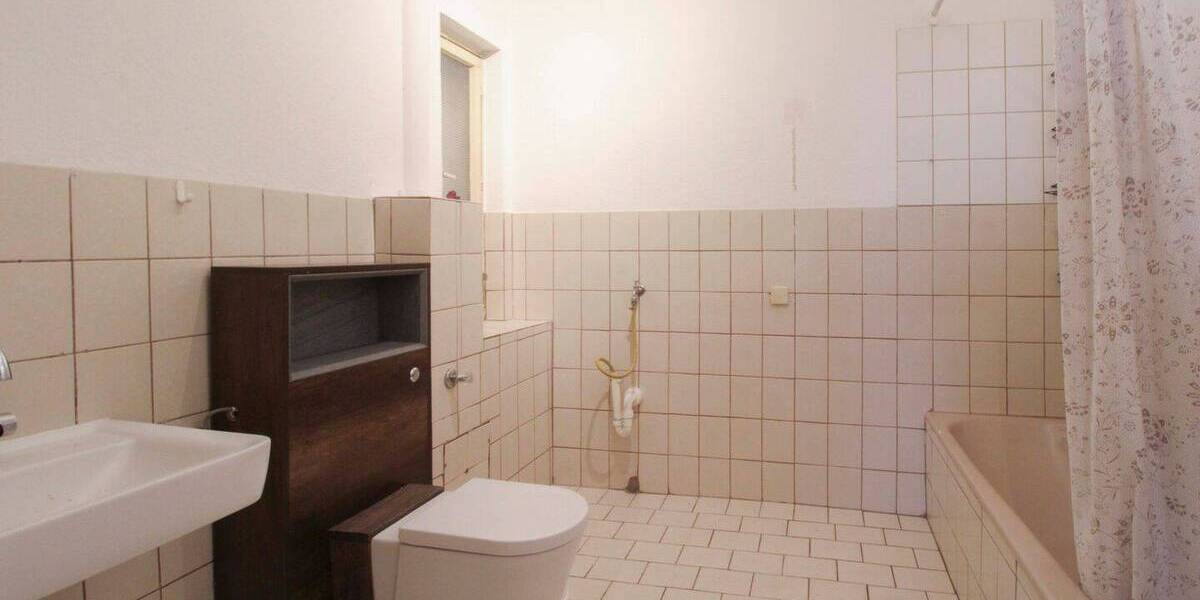 Einfamilienhaus Celle Blumlage - 8 Zimmer, 250 m&sup2;, 295.000&euro; | Angebot:26435061