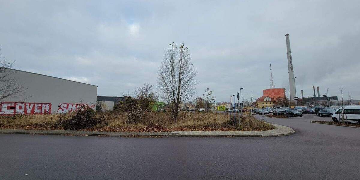 ca. 1.250 m² großes Baugrundstück für Gewerbe im Gewerbegebiet Halle-Süd zimmer
