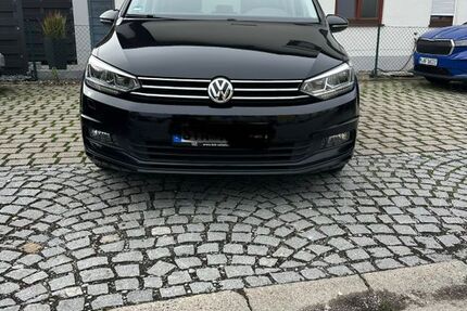 VW Touran 113.600 km 18.499 &euro; Gilching 82205