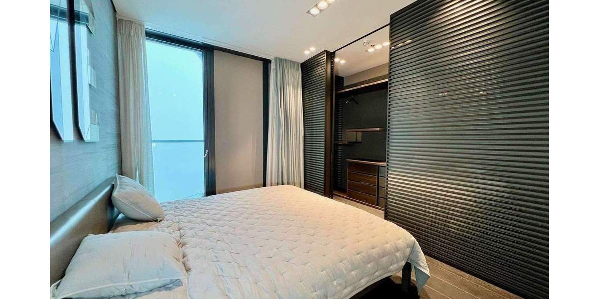 Ganz oben wohnen: Exklusive Designwohnung im 44. Stock des Grand Towers - Erstbezug! 2 zimmer