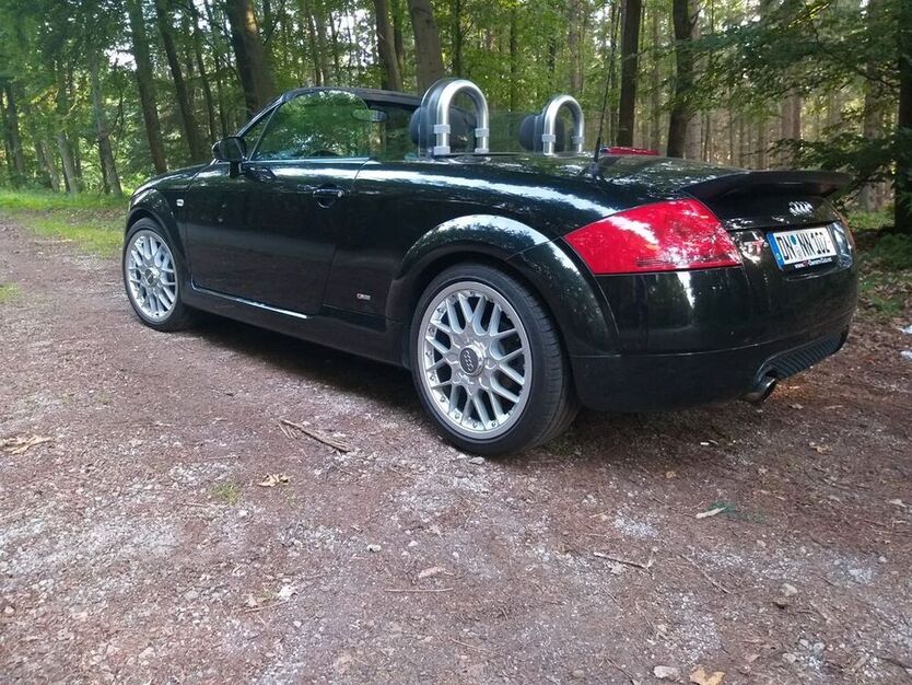 TT