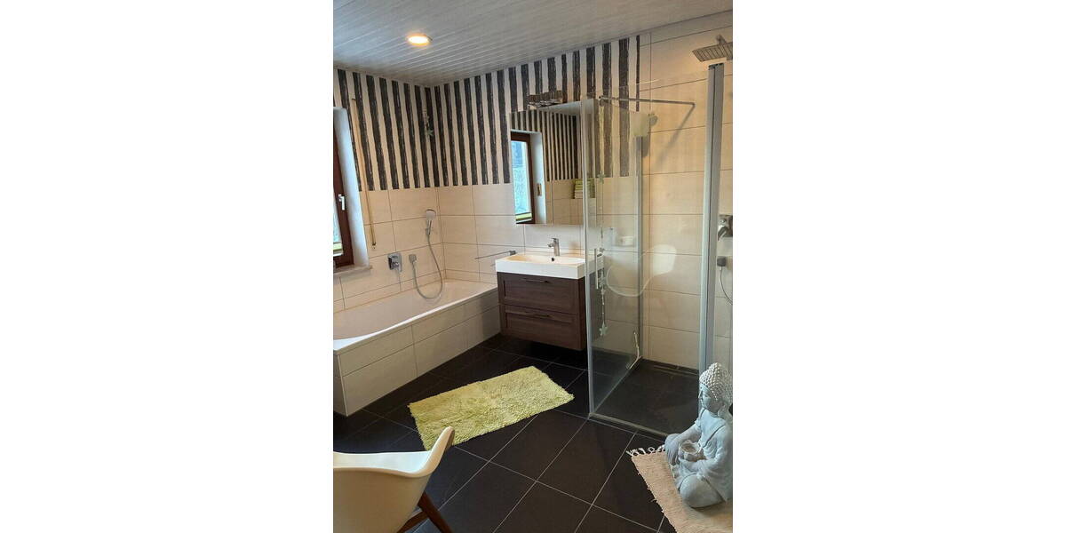Einfamilienhaus Enchenreuth Enchenreuth - 4 Zimmer, 128 m&sup2;, 240.000&euro; | Angebot:26106476