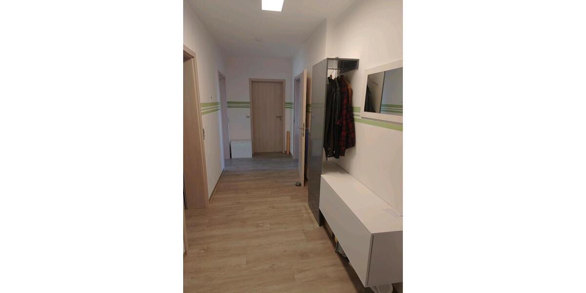 Etagenwohnung Ansbach - 3 Zimmer, 84 m&sup2;, 999&euro; | Angebot:25420759