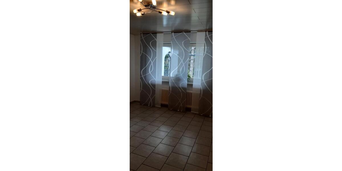 Etagenwohnung Merchweiler - 3 Zimmer, 130 m&sup2;, 680&euro; | Angebot:26354983