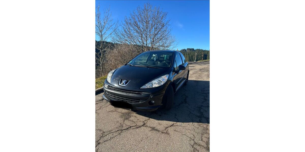 Peugeot 207 221.000 km 1.100 &euro; Furtwangen 78120