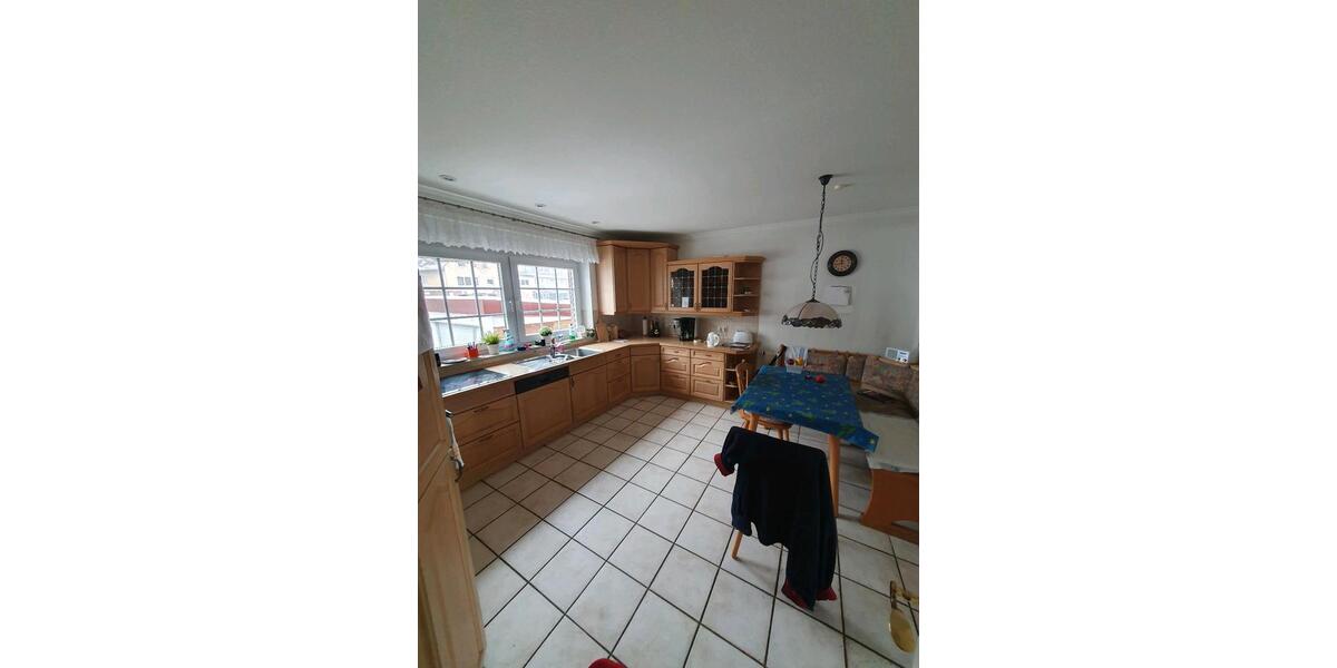 Doppelhaushälfte Lehrte - 4 Zimmer, 190 m&sup2;, 1.700&euro; | Angebot:24834094